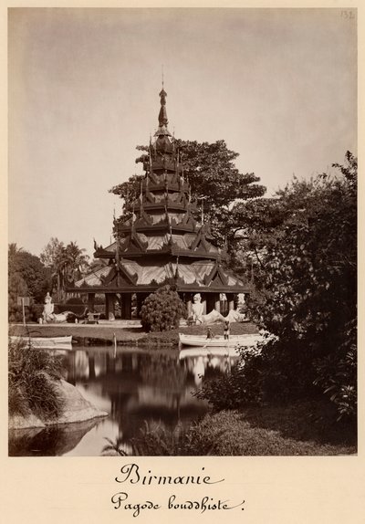 Buddhistisches Rasthaus, Moulmein, Burma, ca. 1875 (Albuminabzug von einem Glasnegativ) von Colin Roderick Murray